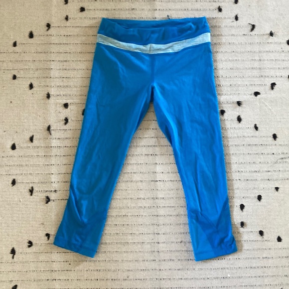 Lululemon 3/4 leggings - Picture 1 of 2